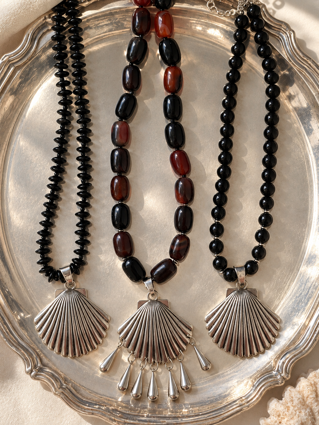 Nerano Shell Necklace