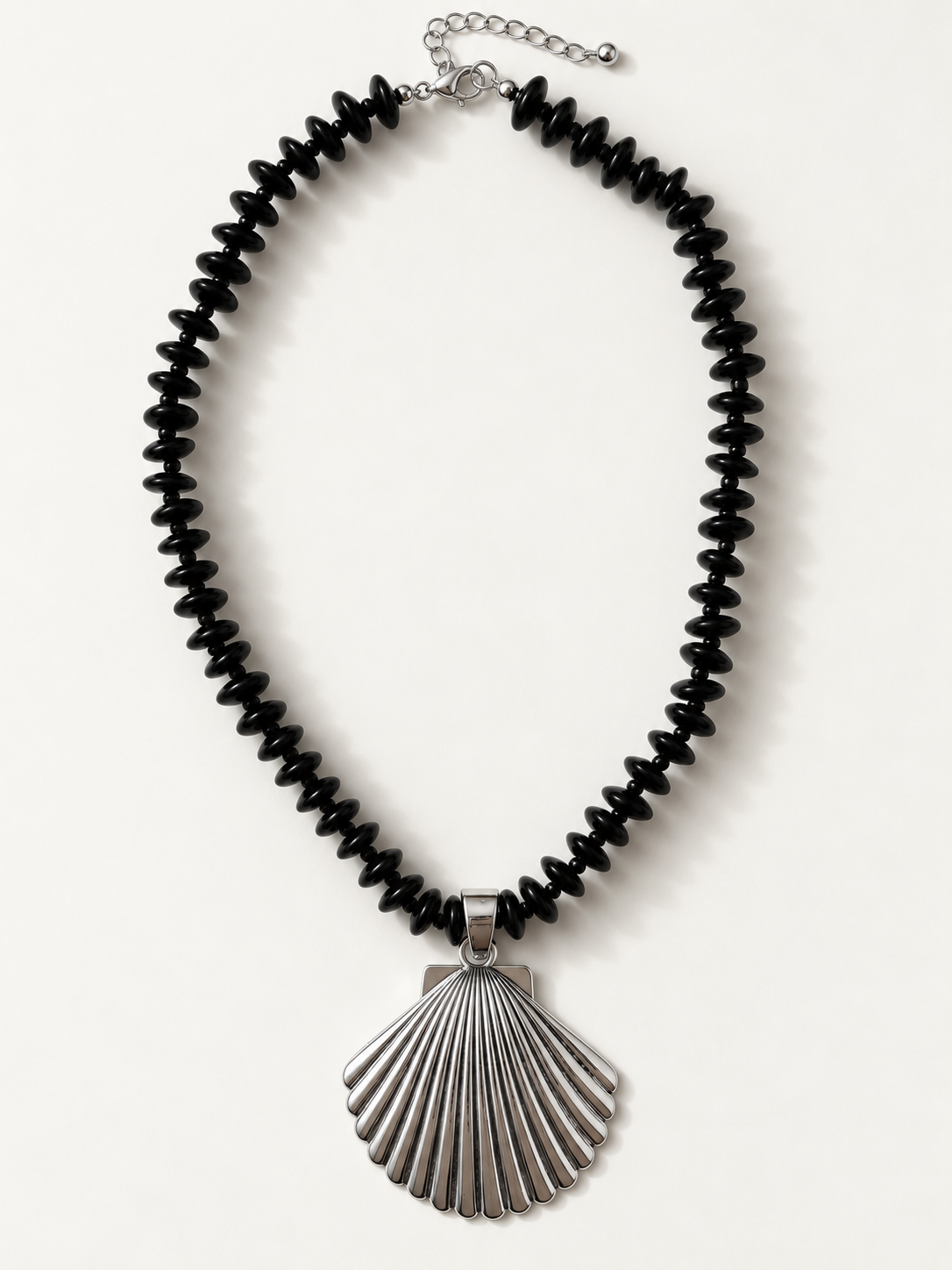 Nerano Shell Necklace
